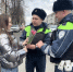 В центре Шахт сегодня вручали цветы женщинам-водителям - Bloknot-Shakhty.Ru